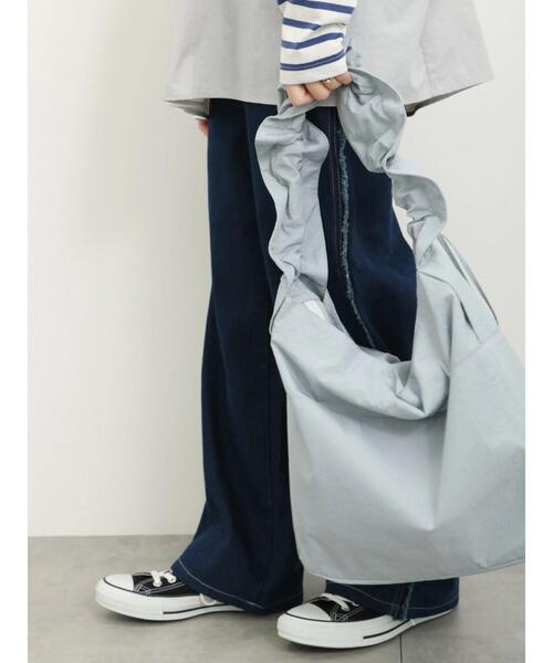 Samansa Mos2 blue（サマンサモスモスブルー）の「ドロストナイロンバッグ（ハンドバッグ・レディース・キナリ/サックスブルー/ブラック・F）」の10枚目の写真