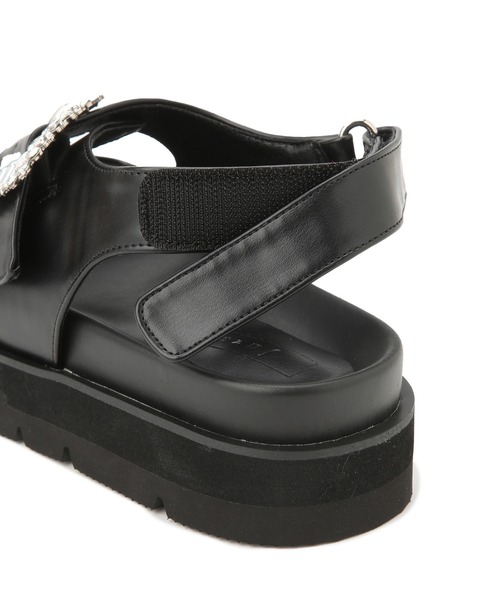 Juze（ジュゼ）の「【軽量】ビジューバックル厚底フットベットサンダル（サンダル・レディース・ホワイト/ブラック・L/M/S）」の11枚目の写真