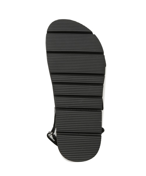 Juze（ジュゼ）の「【軽量】ビジューバックル厚底フットベットサンダル（サンダル・レディース・ホワイト/ブラック・L/M/S）」の13枚目の写真