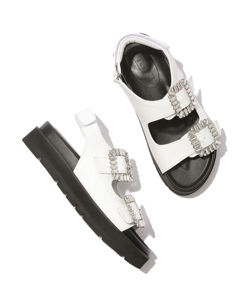 Juze（ジュゼ）の「【軽量】ビジューバックル厚底フットベットサンダル（サンダル・レディース・ホワイト/ブラック・L/M/S）」の20枚目の写真