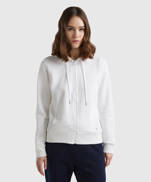 BENETTON (UNITED COLORS OF BENETTON)(ベネトンユナイテッドカラーズオブベネトン)の「ブランドロゴマーク入りフルジップアップパーカー(パーカー・レディース・ネイビー/ホワイト・MEDIUM/SMALL/X-SMALL/XX-SMALL)」の2枚目の写真