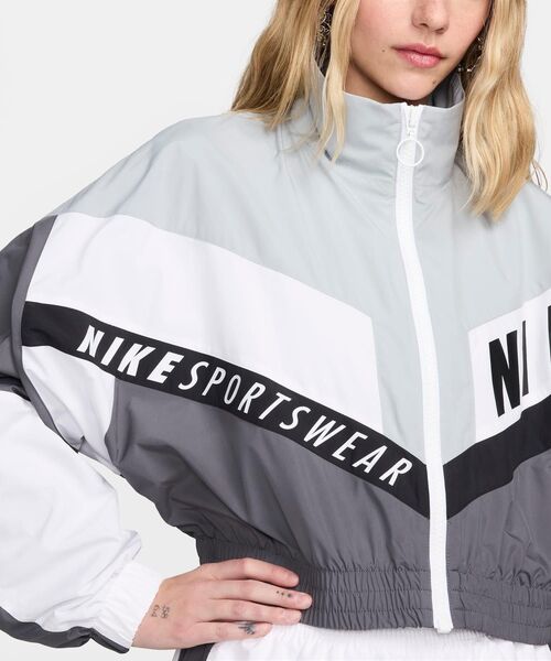NIKE（ナイキ）の「ナイキ スポーツウェア ウィメンズ ウーブン