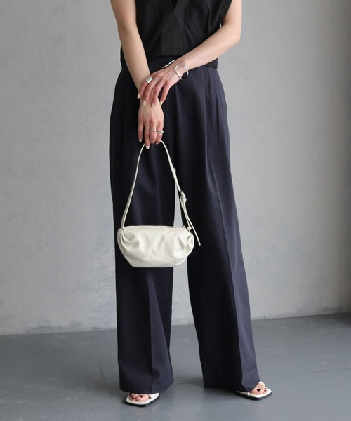 cheriella(シェリエラ)の「【cheriella】牛革ハンドバッグ(ハンドバッグ・レディース・アイボリー/シルバー/ミント・ONESIZE)」の8枚目の写真