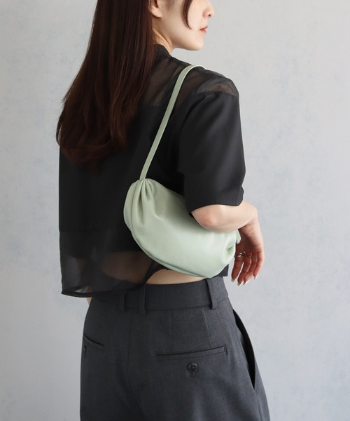 cheriella(シェリエラ)の「【cheriella】牛革ハンドバッグ(ハンドバッグ・レディース・アイボリー/シルバー/ミント・ONESIZE)」の15枚目の写真