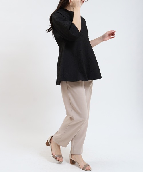 TRUDEA（トルディア）の「ジャガードペプラムプルオーバー（シャツ/ブラウス・レディース・アイボリー/ブラック・MEDIUM）」の15枚目の写真