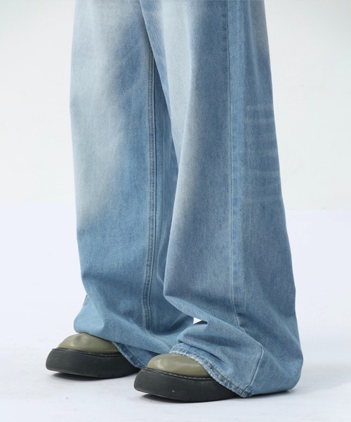 WESTBOY(ウエストボーイ)の「ルーズバギーウォッシュドデニムパンツ/セミワイドデニムパンツWO24S3PT01【WB ORIGINALS】(デニムパンツ・メンズ・ライトブルー・XL/M/L)」の4枚目の写真