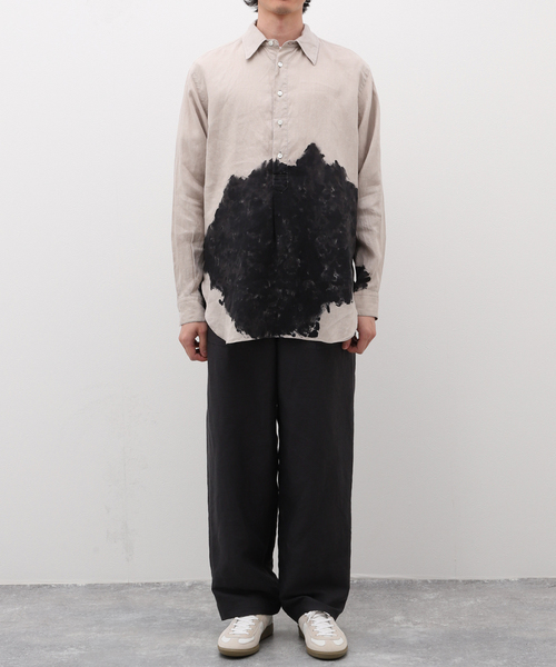 markaware(マーカウェア)の「MARKAWARE (マーカウェア) 別注 W COLLAR SHIRT LONG(シャツ/ブラウス・メンズ・ライトグレー・2/3)」の2枚目の写真