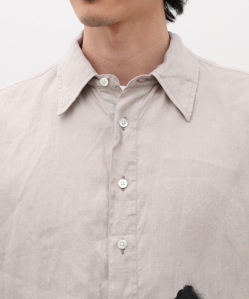 markaware(マーカウェア)の「MARKAWARE (マーカウェア) 別注 W COLLAR SHIRT LONG(シャツ/ブラウス・メンズ・ライトグレー・2/3)」の6枚目の写真