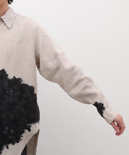 markaware(マーカウェア)の「MARKAWARE (マーカウェア) 別注 W COLLAR SHIRT LONG(シャツ/ブラウス・メンズ・ライトグレー・2/3)」の8枚目の写真