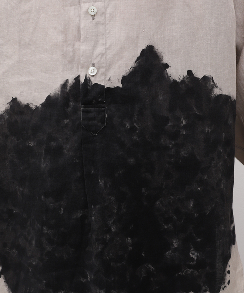 markaware(マーカウェア)の「MARKAWARE (マーカウェア) 別注 W COLLAR SHIRT LONG(シャツ/ブラウス・メンズ・ライトグレー・2/3)」の11枚目の写真