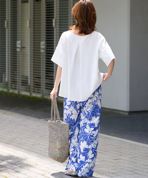 JOURNAL STANDARD relume(ジャーナルスタンダード レリューム)の「《追加2》ADDICTポンチクルーネックタックプルオーバー(Tシャツ/カットソー・レディース・ベージュ/ホワイト/チャコールグレー/ブラック・FREE)」の5枚目の写真