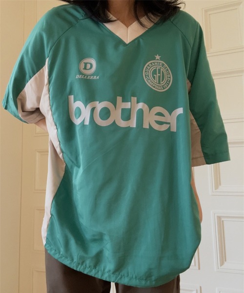 LYEON（リヨン）の「ユニフォームTシャツ/ナイロンプルオーバー（Tシャツ/カットソー・レディース・グリーン/ネイビー/ブラック・FREE）」の3枚目の写真