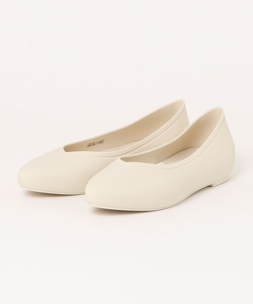 crocs（クロックス）の「クロックス ブルックリン ポインテッド フラット / crocs Brooklyn Pointed Flat（パンプス・レディース・ブラック/ホワイト/ピンク/ネイビー・23cm/26cm/22cm/21cm/24cm/25cm）」の2枚目の写真