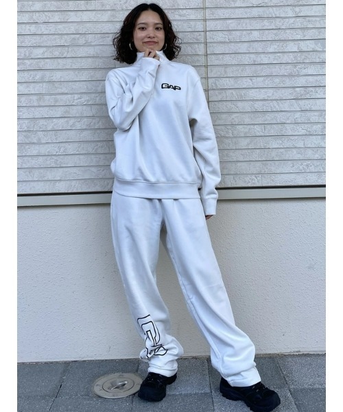 新品【 GAP 】ギャップ ロゴ ワイド スウェットパンツ オフホワイト GAP（ギャップ）の「ヴィンテージソフト Gapロゴ ワイド スウェット