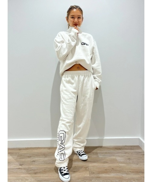 GAP（ギャップ）の「GAPロゴ ジョガーパンツ(ユニセックス)（スウェットパンツ・メンズ・ブラック系その他/ライトブラウン/ホワイト系その他/ライトグレー・S/M/L/XL/XS）」の15枚目の写真