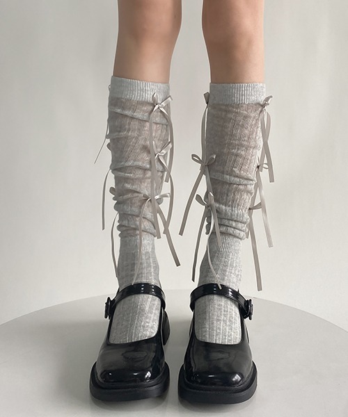 c.u.l（シーユーエル）の「リボンモチーフ シアーソックス cula922（ソックス/靴下・レディース・グレー系その他/ブラック/ホワイト系その他/ホワイト/ホワイト系その他2/グレー/ブラック系その他・FREE）」の6枚目の写真