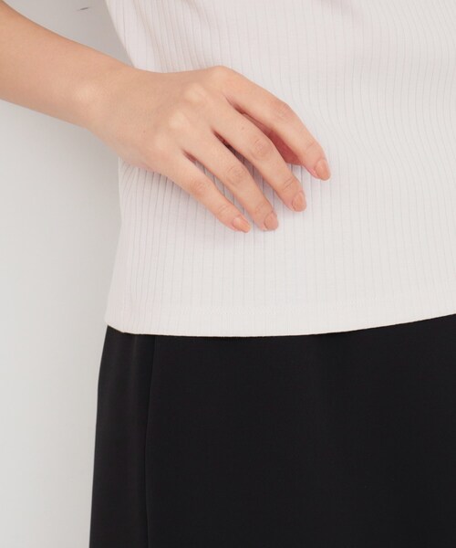 index（インデックス）の「◆《5color/S-LLsize》ワイドリブボートネックトップス【洗濯機洗い可/接触冷感】（Tシャツ/カットソー・レディース・ネイビー/オフホワイト/ブラウン系その他/チャコールグレー/ナチュラル・40/38/36/42）」の6枚目の写真