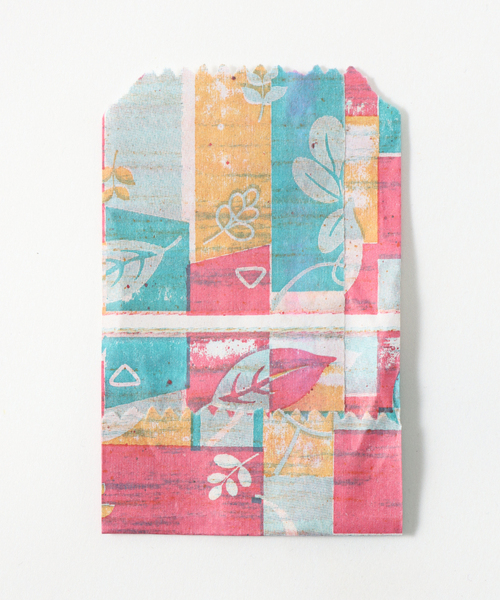 GUSTAVO（グスタボ）の「Gustavo  Flower Chain Bracelet　S-24- AJUZ-17（ブレスレット・レディース・ブラック/ホワイト/イエロー/レッド/ブルー・FREE）」の19枚目の写真