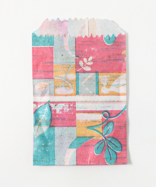 GUSTAVO（グスタボ）の「Gustavo  Flower Chain Bracelet　S-24- AJUZ-17（ブレスレット・レディース・ブラック/ホワイト/イエロー/レッド/ブルー・FREE）」の20枚目の写真