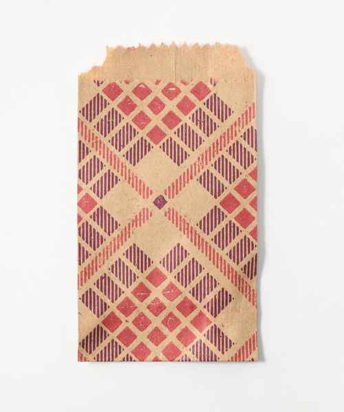 GUSTAVO（グスタボ）の「Gustavo  Flower Chain Bracelet　S-24- AJUZ-17（ブレスレット・レディース・ブラック/ホワイト/イエロー/レッド/ブルー・FREE）」の22枚目の写真