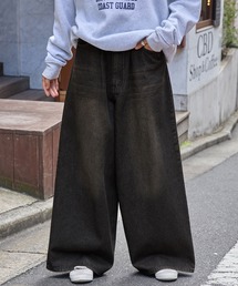 MONO-MART（モノマート）の「ヴィンテージライクオーバーダイワイドフレアデニムパンツ（デニムパンツ・レディース）」