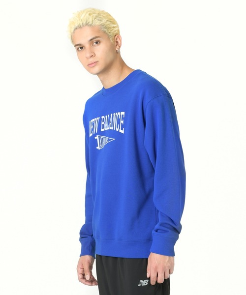 NEW BALANCE（ニューバランス）の「ペナント　クルーネックスウェット（スウェット・メンズ・ホワイト/ライトグレー/ブルー・SMALL/MEDIUM/LARGE/X-LARGE/XX-LARGE）」の3枚目の写真