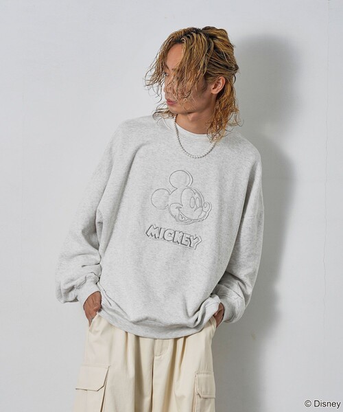 Disney（ディズニー）の「PUBLUX/パブリュクス 別注 Mickey Mouse/ステッチ裏起毛スウェット/クルーネックスウェット/ミッキーマウス(限定展開)（スウェット・メンズ・チャコールグレー/ライトグレー/レッド/ネイビー・SMALL/MEDIUM/LARGE）」の16枚目の写真
