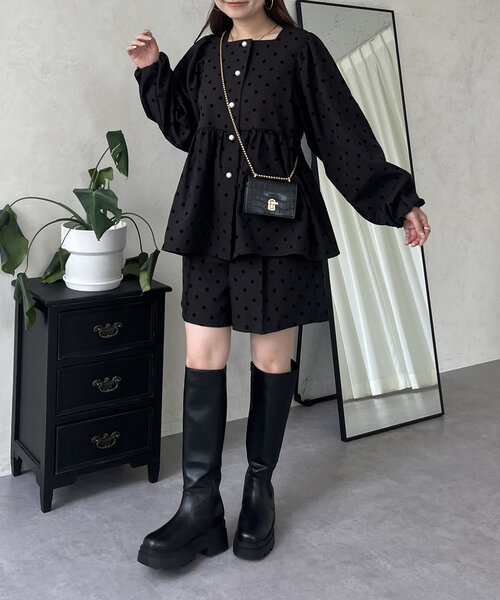 prose verse（プロズヴェール）の「フロッキードットパールボタンペプラムブラウス（シャツ/ブラウス・レディース・ブラック系その他・MEDIUM/LARGE）」の5枚目の写真