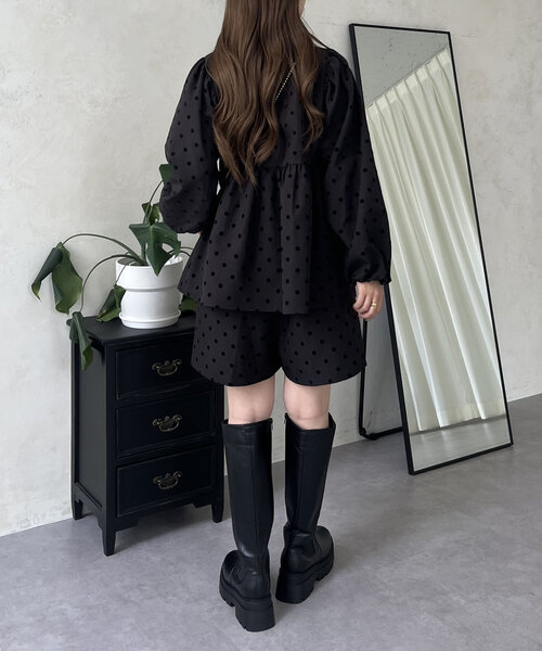 prose verse（プロズヴェール）の「フロッキードットパールボタンペプラムブラウス（シャツ/ブラウス・レディース・ブラック系その他・MEDIUM/LARGE）」の7枚目の写真