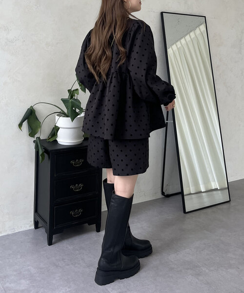 prose verse（プロズヴェール）の「フロッキードットパールボタンペプラムブラウス（シャツ/ブラウス・レディース・ブラック系その他・MEDIUM/LARGE）」の8枚目の写真