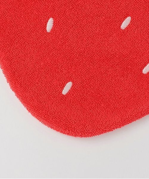 baby cheer（ベイビーチアー）の「いちごスタイ（スタイ/よだれかけ・キッズ・レッド・FREE）」の4枚目の写真