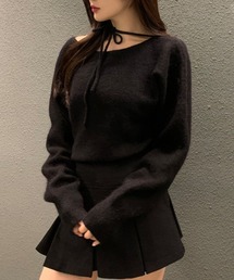 オフショルダー」に該当するトップス（ブラック/黒色系）ファッション