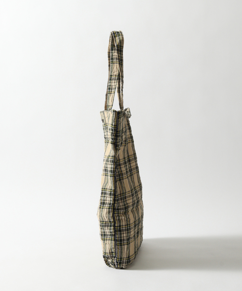 journal standard Furniture （ジャーナルスタンダードファニチャー）の「【R&D.M.Co/オールドマンズテイラー】TOTE BAG CHECK　トートバック（トートバッグ・レディース・ベージュ/レッド・FREE）」の4枚目の写真
