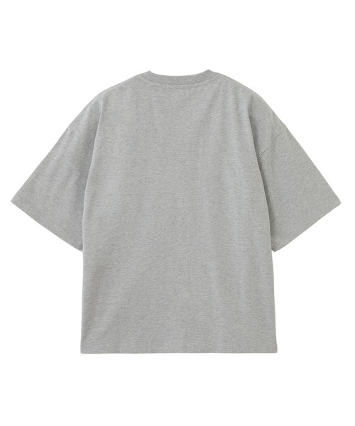 MILKFED.(ミルクフェド)の「CUT OUT LOGO POCKET WIDE S/S TEE(Tシャツ/カットソー・レディース・オフホワイト/アッシュ/チャコール/ライトパープル・M/L)」の19枚目の写真
