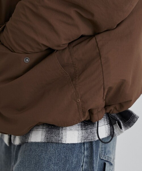 coen（コーエン）の「タスランナイロンマウンテンパーカー（マウンテンパーカー・メンズ・ブラック/ブラウン/ライム・L/M）」の20枚目の写真