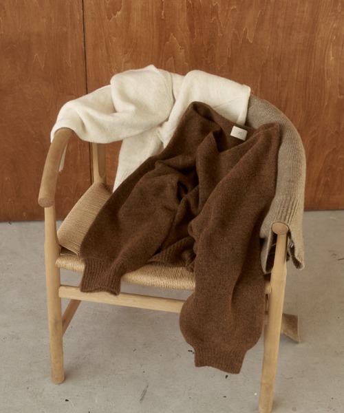 moi tytto（モイテュット）の「ウールVネックオフショルニット（ニット/セーター・レディース・ベージュ/ブラウン/ナチュラル・FREE）」の21枚目の写真