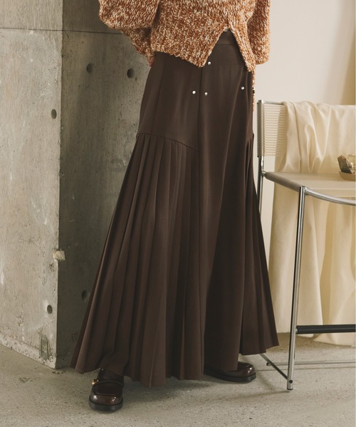 loin nuit（ロワンニュイ）の「west slit pleats skirt/ウエスト
