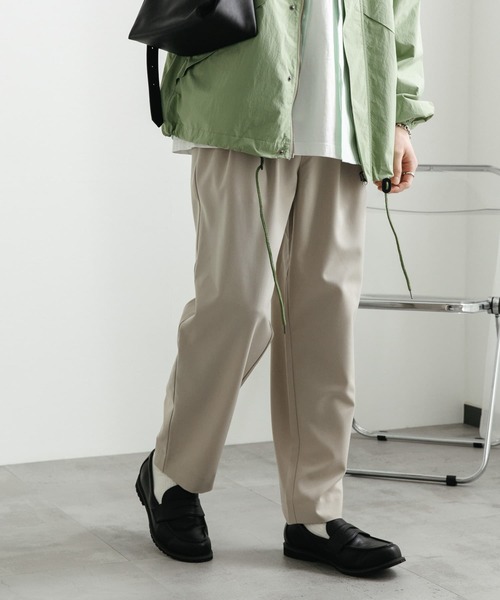 SENSE OF PLACE by URBAN RESEARCH（センスオブプレイスバイアーバンリサーチ）の「『イージーケア』ダブルタックテーパードパンツ（その他パンツ・メンズ・チャコールグレー/ブラック/ライトベージュ/カーキ・SMALL/MEDIUM/LARGE）」の4枚目の写真