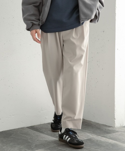 SENSE OF PLACE by URBAN RESEARCH（センスオブプレイスバイアーバンリサーチ）の「『イージーケア』ダブルタックテーパードパンツ（その他パンツ・メンズ・チャコールグレー/ブラック/ライトベージュ/カーキ・SMALL/MEDIUM/LARGE）」の19枚目の写真