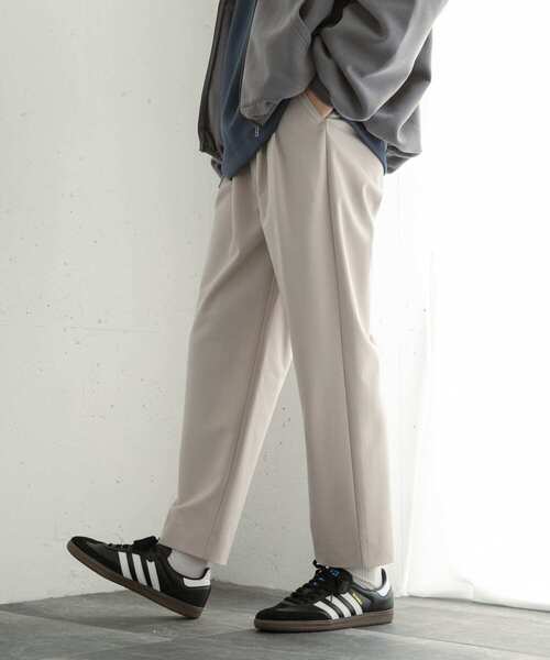 SENSE OF PLACE by URBAN RESEARCH（センスオブプレイスバイアーバンリサーチ）の「『イージーケア』ダブルタックテーパードパンツ（その他パンツ・メンズ・チャコールグレー/ブラック/ライトベージュ/カーキ・SMALL/MEDIUM/LARGE）」の21枚目の写真