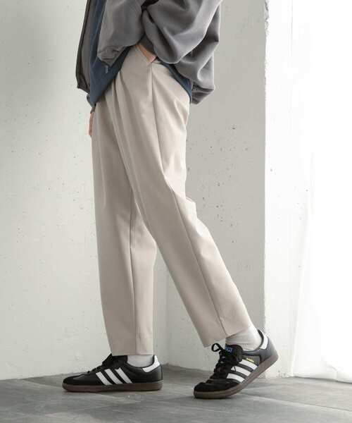 SENSE OF PLACE by URBAN RESEARCH（センスオブプレイスバイアーバンリサーチ）の「『イージーケア』ダブルタックテーパードパンツ（その他パンツ・メンズ・チャコールグレー/ブラック/ライトベージュ/カーキ・SMALL/MEDIUM/LARGE）」の22枚目の写真