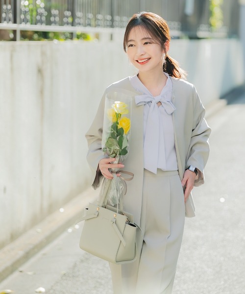 coca（coca）（コカ）の「ボウタイブラウス | セレモニー オフィス ママスーツ スーツ 卒業式（シャツ/ブラウス・レディース・ホワイト/ライトブルー・L/M）」の16枚目の写真