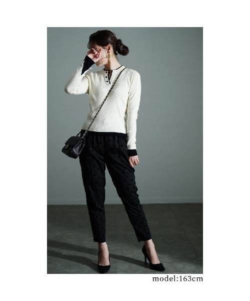 Sawa a la mode（サワアラモード）の「重ね着風リブニットトップス（ニット/セーター・レディース・ブラック/オフホワイト/ネイビー・FREE）」の7枚目の写真