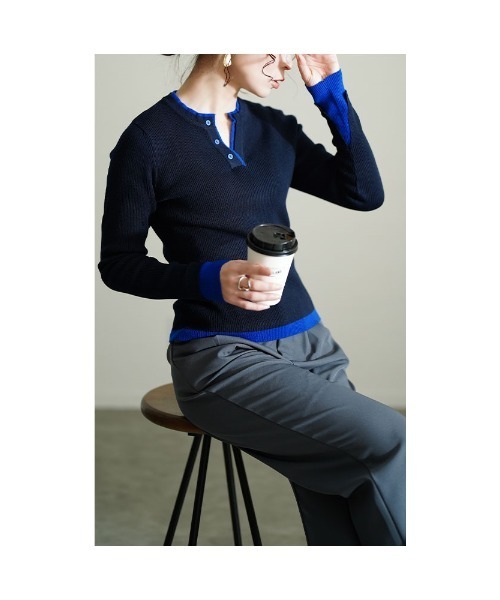 Sawa a la mode（サワアラモード）の「重ね着風リブニットトップス（ニット/セーター・レディース・ブラック/オフホワイト/ネイビー・FREE）」の13枚目の写真