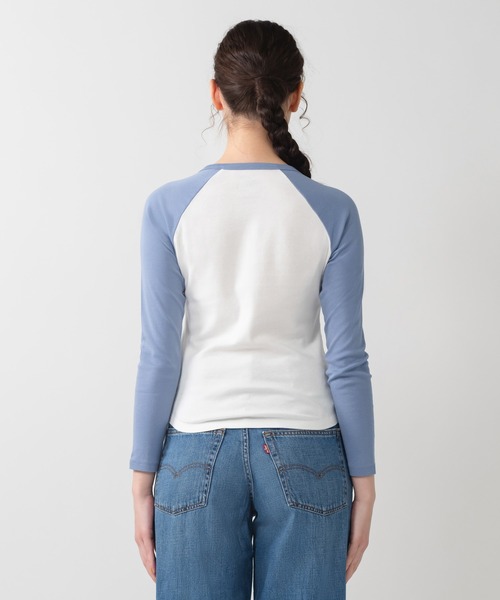 Levi's（リーバイス）の「Levi's/リーバイス ユーロ ベースボールTシャツ（Tシャツ/カットソー・レディース・ブルー・XS/S/M）」の14枚目の写真