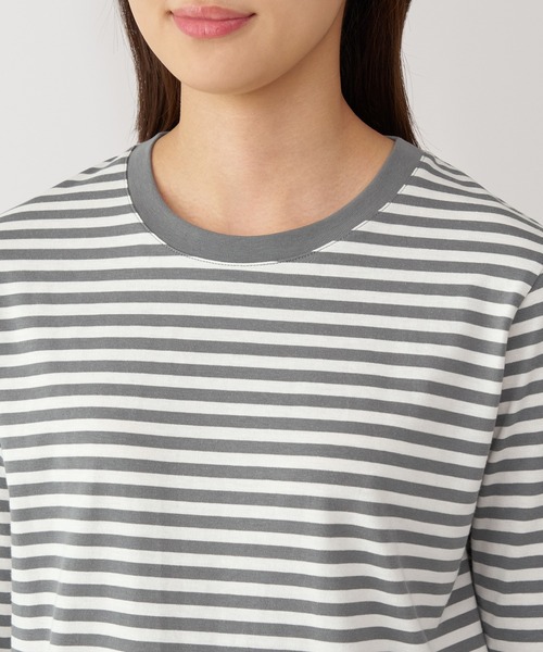 無印良品（ムジルシリョウヒン）の「婦人　天竺編みクルーネック長袖Ｔシャツ（Tシャツ/カットソー・レディース・ホワイト/ブラック系/グリーン系/グレー系/グレー/イエロー系/ブラック・XL/M/S/L）」の19枚目の写真