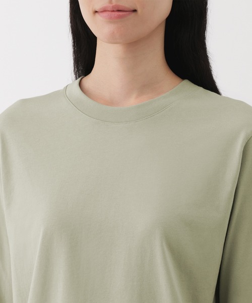 無印良品（ムジルシリョウヒン）の「婦人　天竺編みクルーネック長袖Ｔシャツ（Tシャツ/カットソー・レディース・ホワイト/ブラック系/グリーン系/グレー系/グレー/イエロー系/ブラック・XL/M/S/L）」の13枚目の写真