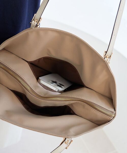 le.coeur blanc（ルクールブラン）の「ナイロンA4トートバッグ（トートバッグ・レディース・モカ/ブラック・FREE）」の14枚目の写真