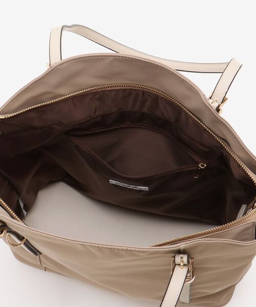 le.coeur blanc（ルクールブラン）の「ナイロンA4トートバッグ（トートバッグ・レディース・モカ/ブラック・FREE）」の20枚目の写真