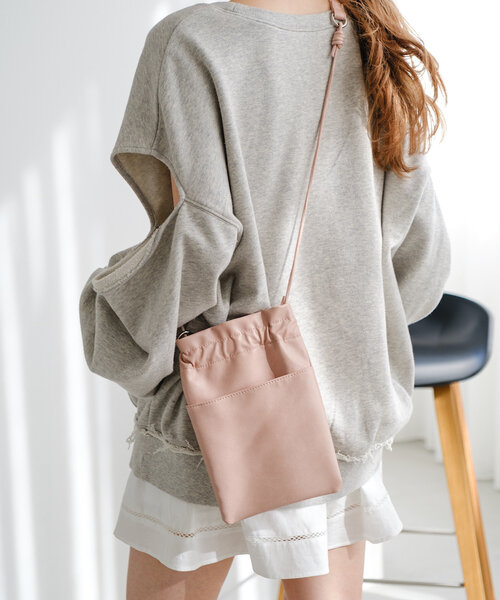 Kastane（カスタネ）の「【WEB限定】ミニポケットショルダーBAG（ショルダーバッグ・レディース・ブラック/ライトベージュ/ベビーピンク・FREE）」の3枚目の写真